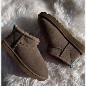 UGG Classic Ultra Mini in Caribou Size 7